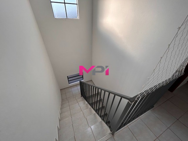 Casa à venda com 3 quartos, 196m² - Foto 14