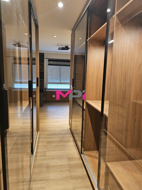 Apartamento à venda com 3 quartos, 268m² - Foto 18