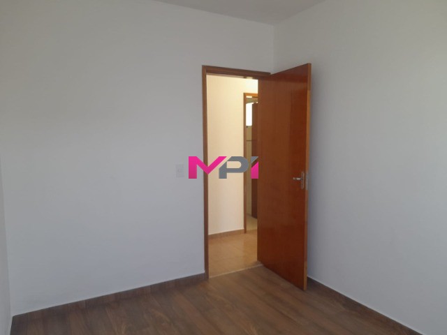 Casa à venda com 3 quartos, 114m² - Foto 10