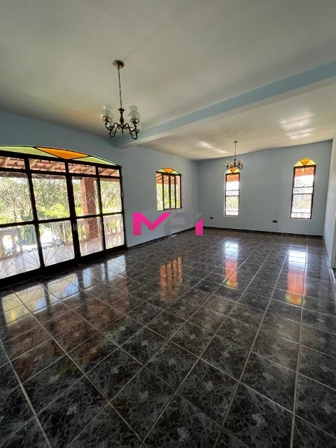 Chácara à venda com 4 quartos, 300m² - Foto 10