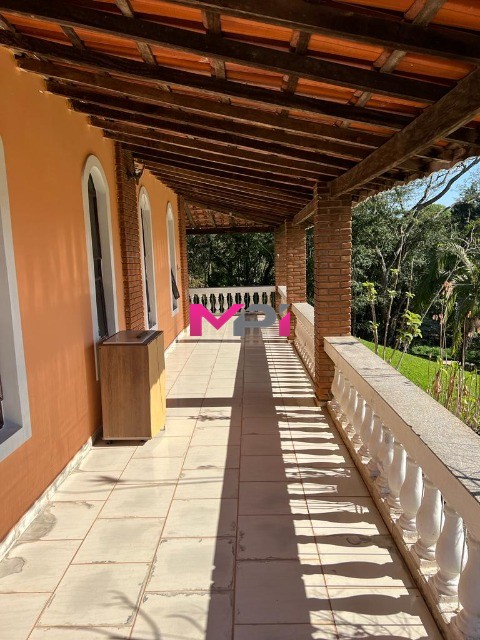 Chácara à venda com 4 quartos, 300m² - Foto 17