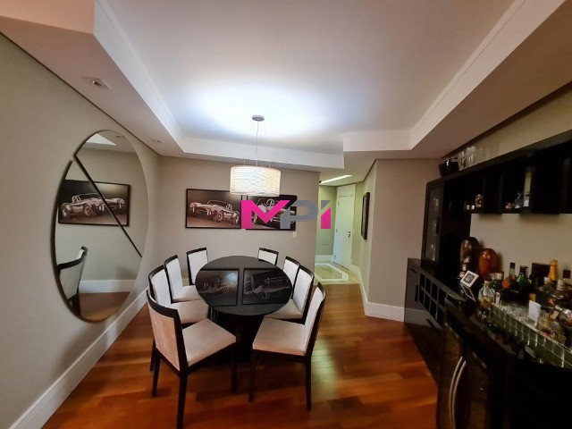 Apartamento à venda com 3 quartos, 122m² - Foto 6