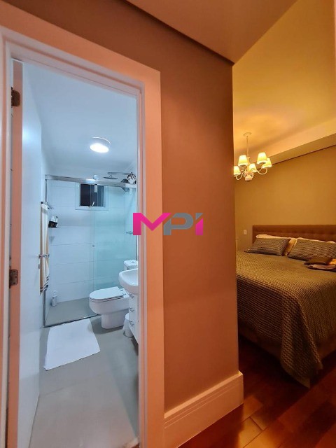 Apartamento à venda com 3 quartos, 122m² - Foto 17