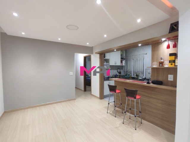 Casa à venda com 2 quartos, 139m² - Foto 1