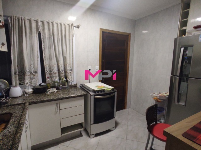 Casa à venda com 2 quartos, 139m² - Foto 6