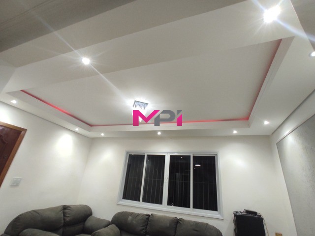 Casa à venda com 2 quartos, 139m² - Foto 11