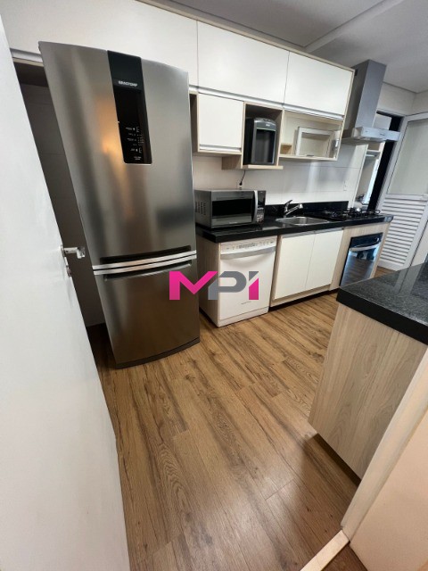 Apartamento à venda com 3 quartos, 145m² - Foto 8
