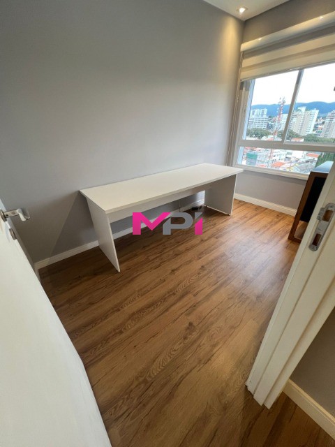 Apartamento à venda com 3 quartos, 145m² - Foto 19