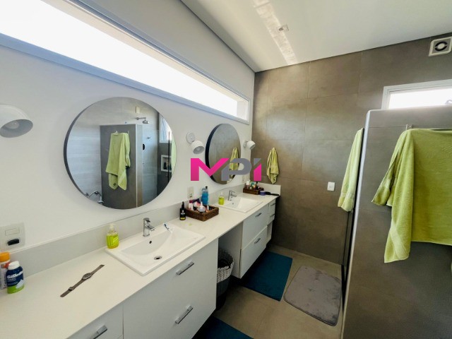 Casa de Condomínio à venda com 3 quartos, 350m² - Foto 33