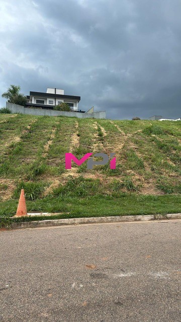 Terreno à venda, 800m² - Foto 1