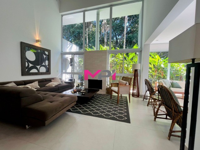 Casa de Condomínio à venda com 3 quartos, 350m² - Foto 15