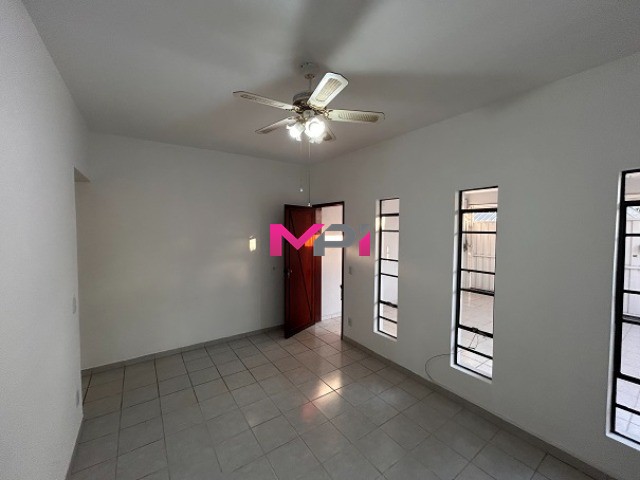 Casa à venda com 3 quartos, 196m² - Foto 22