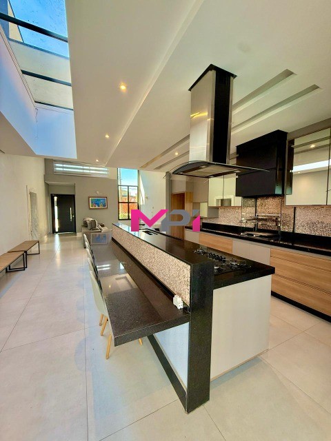 Casa de Condomínio à venda com 4 quartos, 283m² - Foto 10