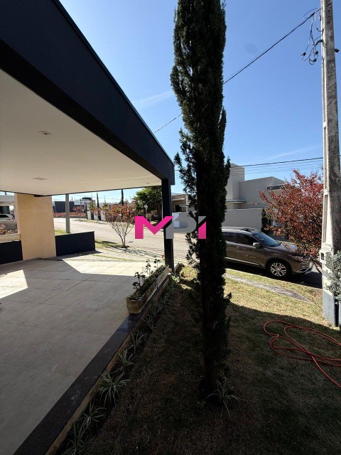Casa de Condomínio à venda com 4 quartos, 283m² - Foto 3