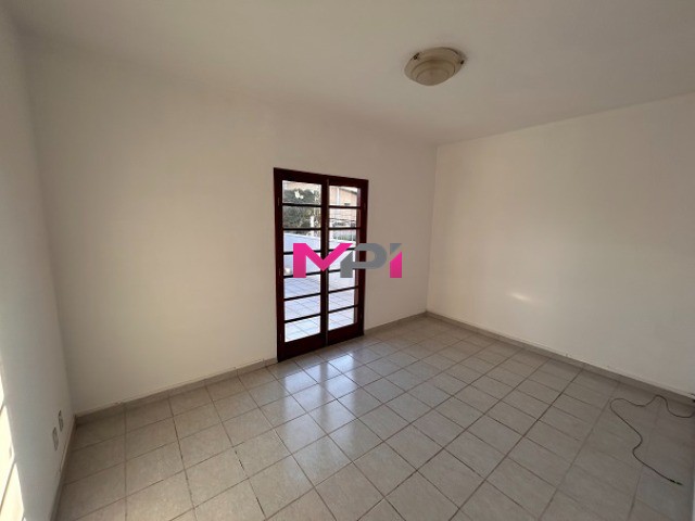 Casa à venda com 3 quartos, 196m² - Foto 13