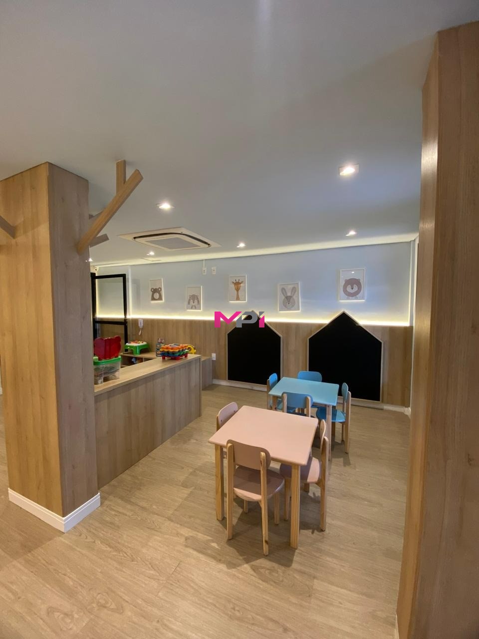 Apartamento à venda com 3 quartos, 101m² - Foto 43