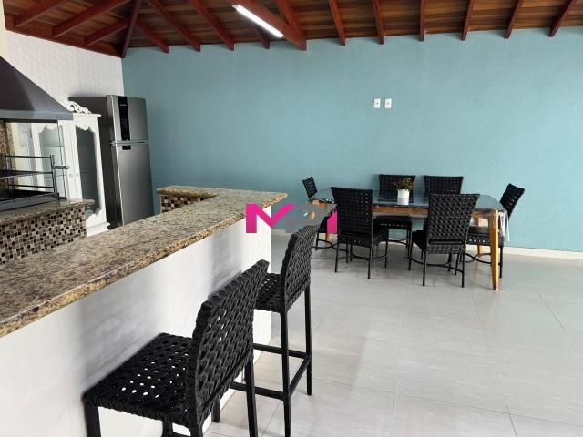 Casa de Condomínio à venda com 3 quartos, 189m² - Foto 2