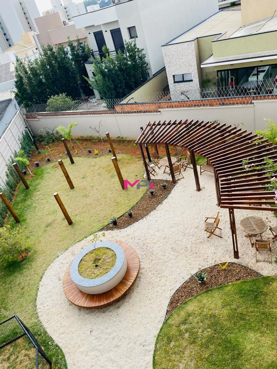 Apartamento à venda com 3 quartos, 101m² - Foto 32