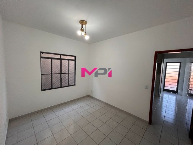 Casa à venda com 3 quartos, 196m² - Foto 19