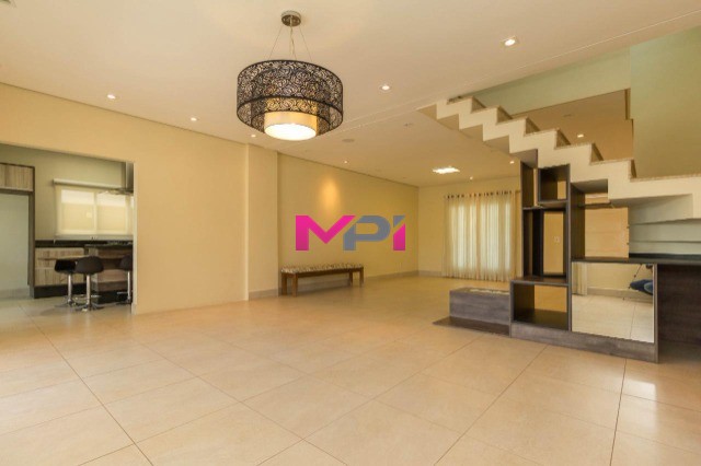 Casa de Condomínio à venda com 4 quartos, 357m² - Foto 5