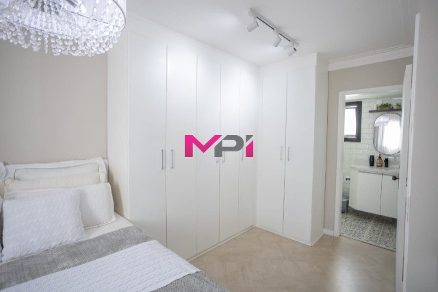 Apartamento à venda com 2 quartos, 75m² - Foto 11