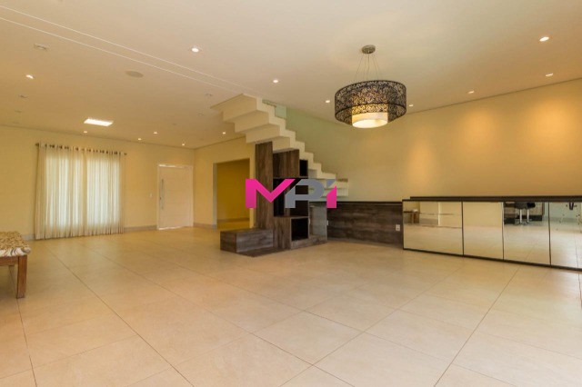 Casa de Condomínio à venda com 4 quartos, 357m² - Foto 4