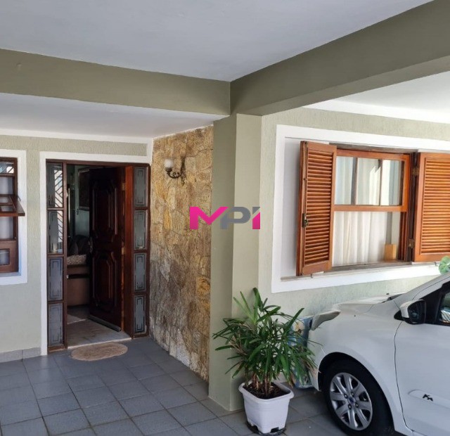 Casa à venda com 3 quartos, 200m² - Foto 8
