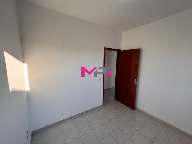 Casa à venda com 3 quartos, 196m² - Foto 7