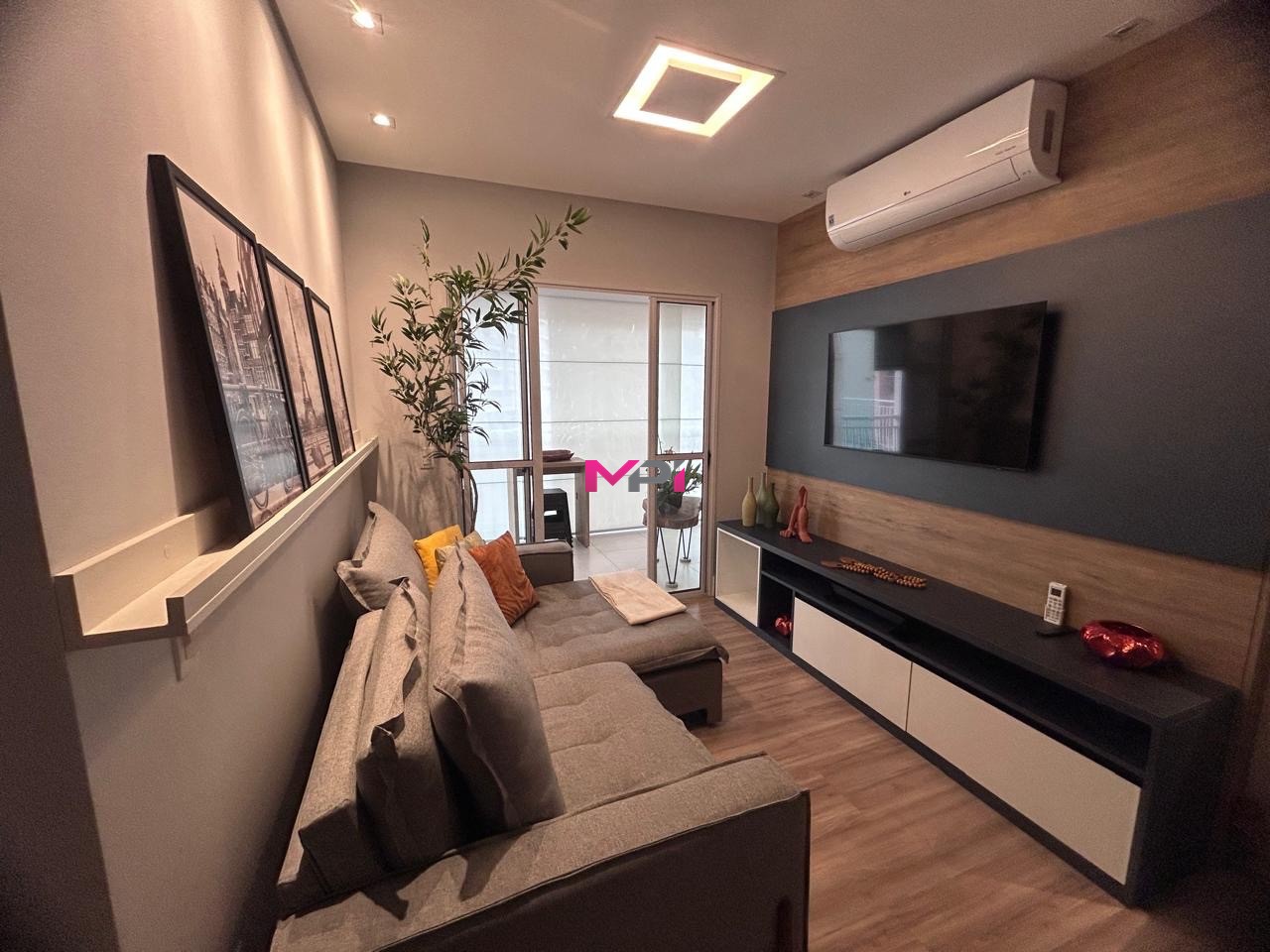 Foto 1
