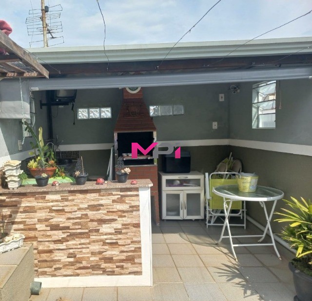 Casa à venda com 3 quartos, 200m² - Foto 10