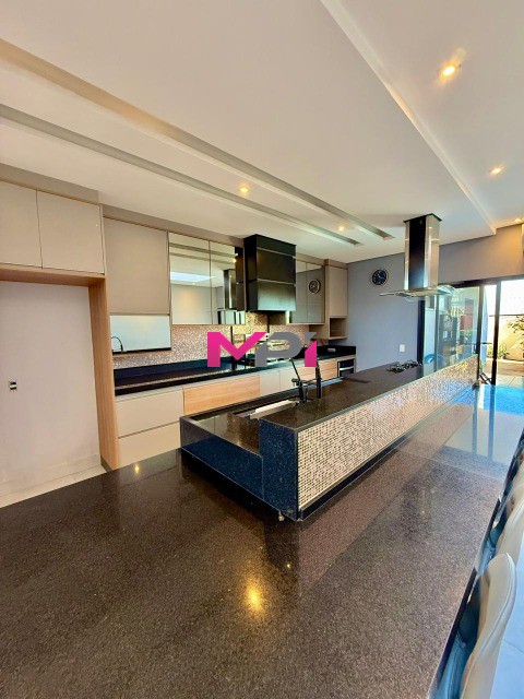 Casa de Condomínio à venda com 4 quartos, 283m² - Foto 11