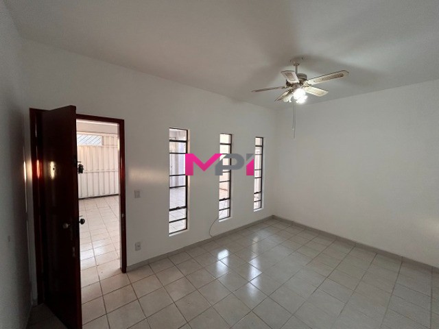 Casa à venda com 3 quartos, 196m² - Foto 23