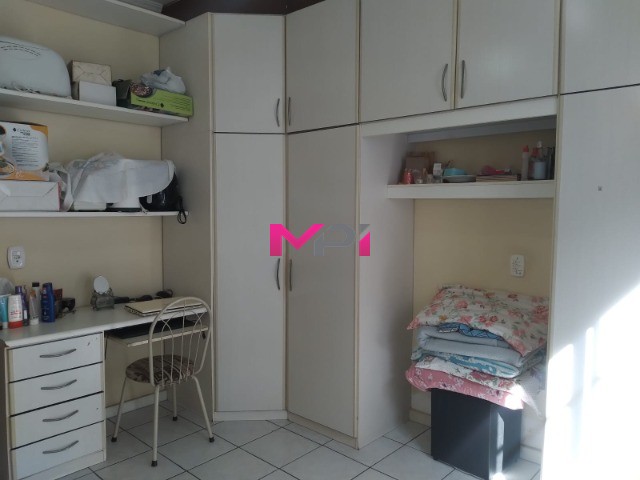 Casa à venda com 3 quartos, 186m² - Foto 15