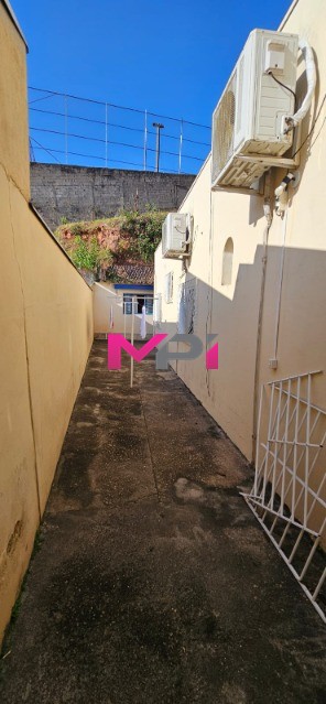 Casa à venda com 3 quartos, 546m² - Foto 24