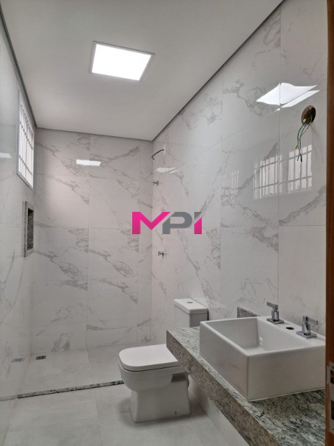 Casa à venda com 3 quartos, 148m² - Foto 14