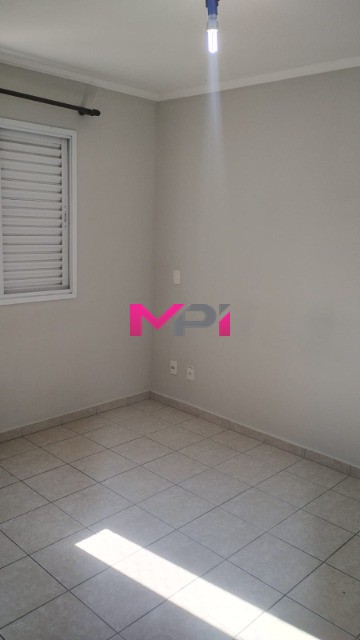 Apartamento para alugar com 3 quartos, 86m² - Foto 13
