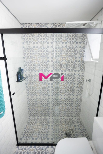 Apartamento à venda com 2 quartos, 75m² - Foto 17