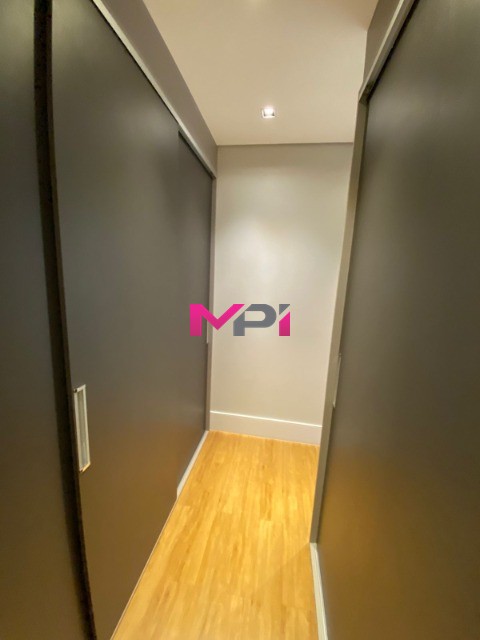 Apartamento à venda com 3 quartos, 189m² - Foto 14