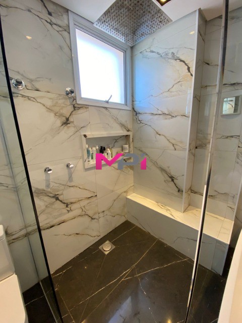 Apartamento à venda com 3 quartos, 189m² - Foto 32