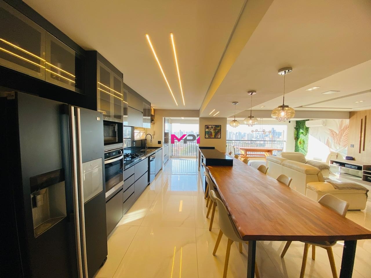 Apartamento à venda com 3 quartos, 166m² - Foto 8