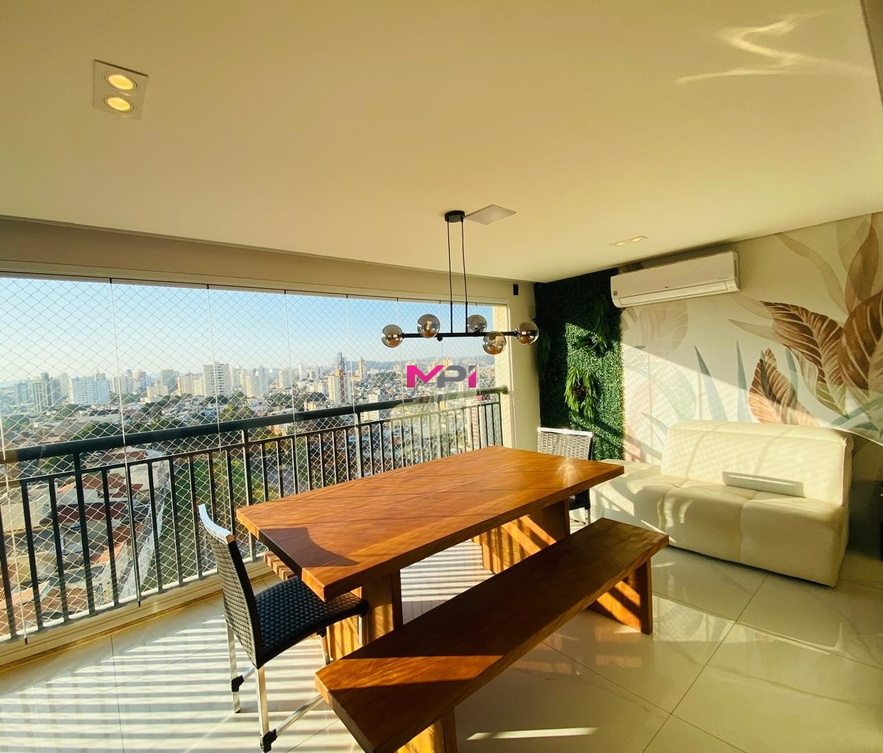 Apartamento à venda com 3 quartos, 166m² - Foto 4
