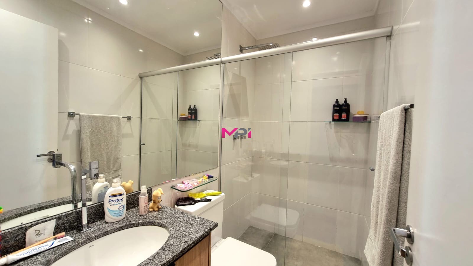 Apartamento à venda com 2 quartos, 63m² - Foto 29