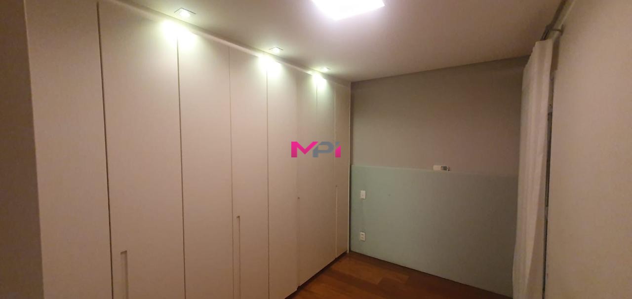 Apartamento para alugar com 3 quartos, 323m² - Foto 32