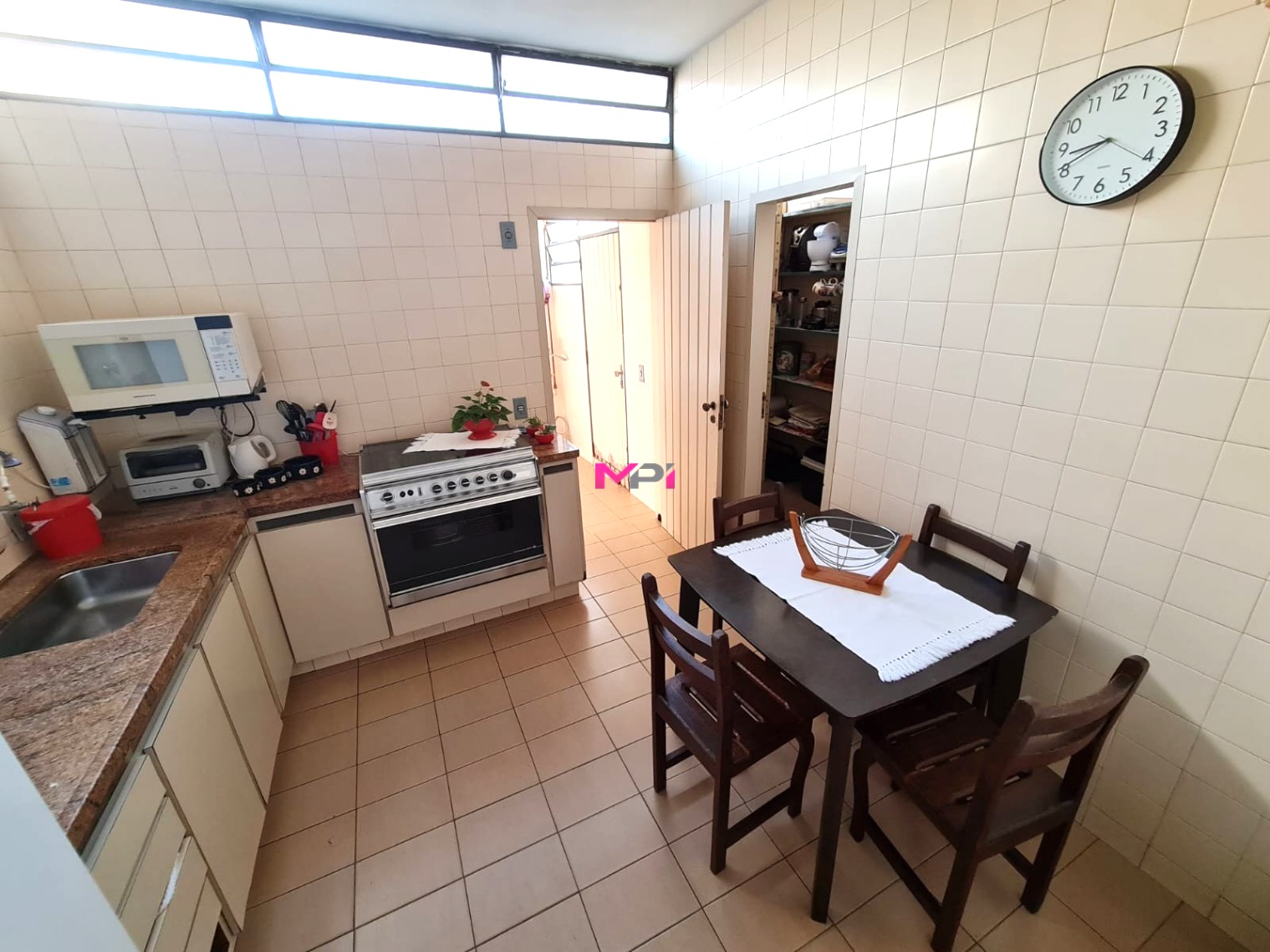 Prédio Inteiro à venda com 3 quartos, 241m² - Foto 24