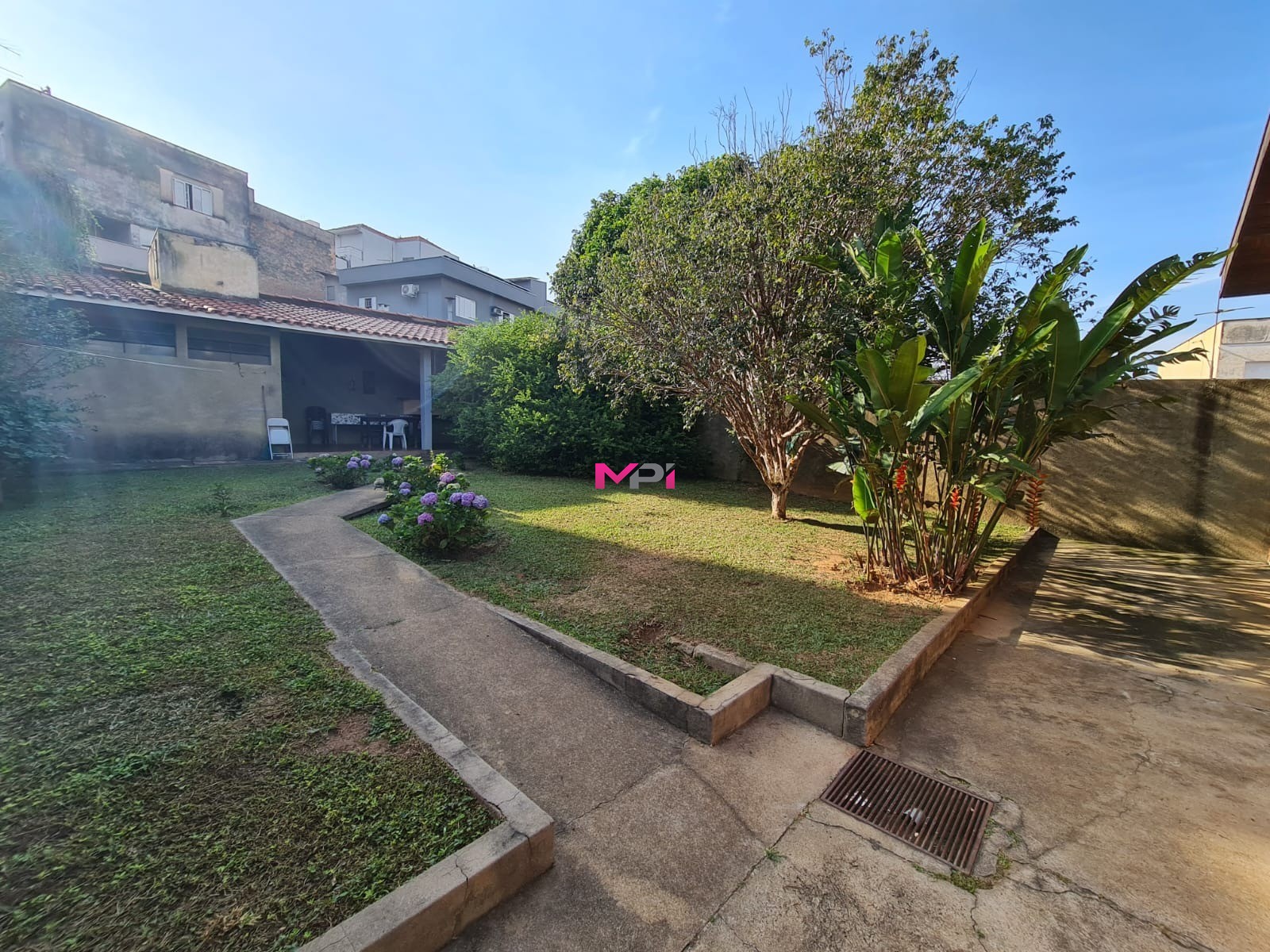 Prédio Inteiro à venda com 3 quartos, 241m² - Foto 28