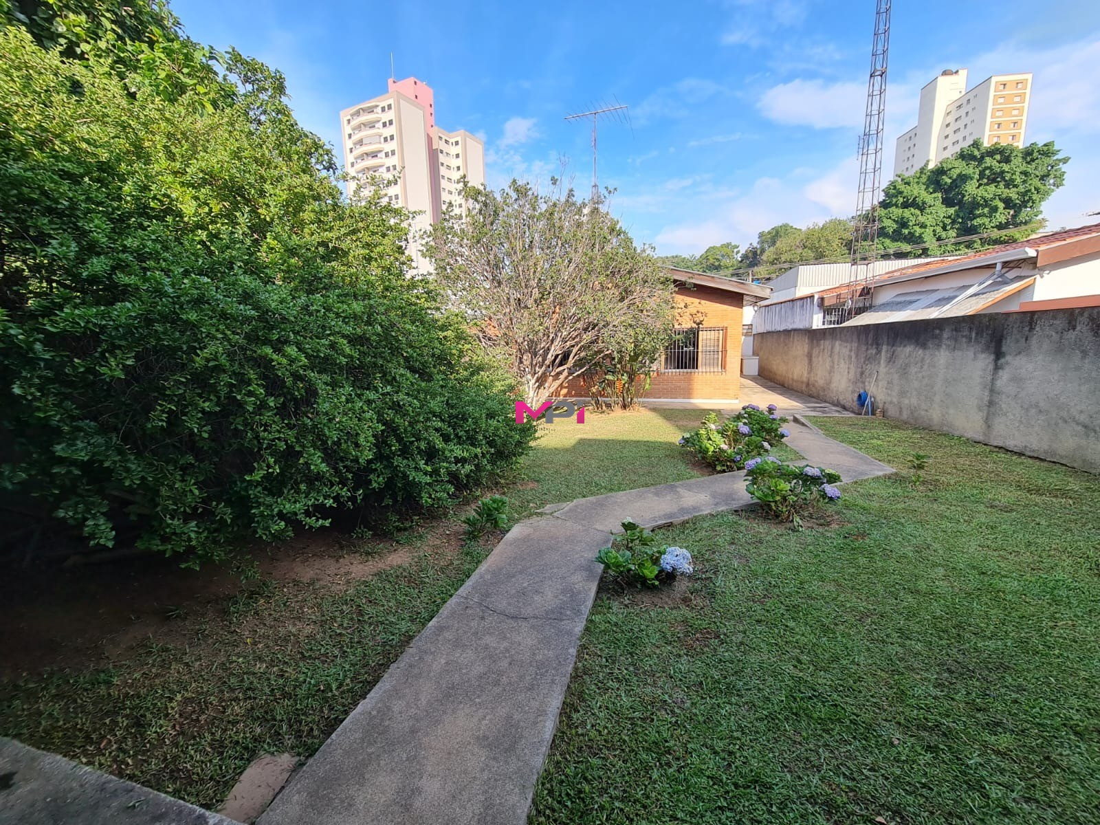 Prédio Inteiro à venda com 3 quartos, 241m² - Foto 33