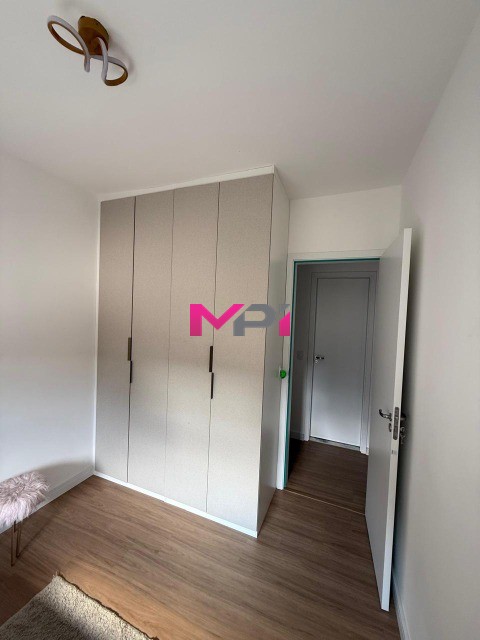 Apartamento à venda com 2 quartos, 64m² - Foto 9