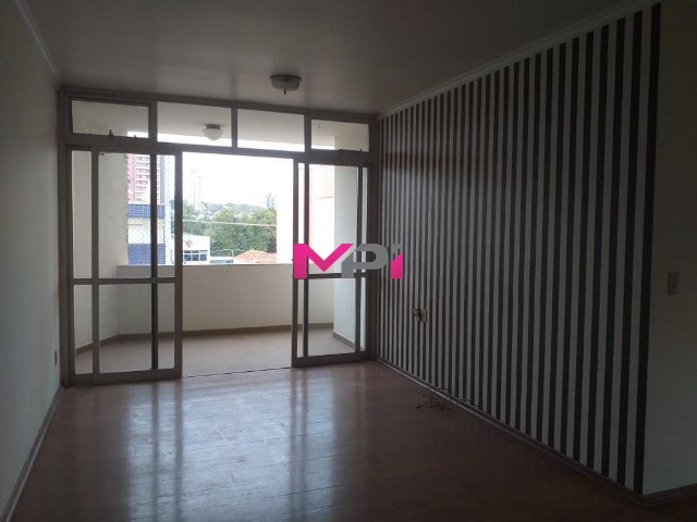 Apartamento à venda com 3 quartos, 180m² - Foto 1