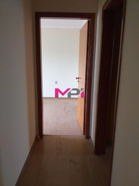 Apartamento à venda com 3 quartos, 180m² - Foto 19
