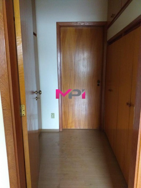 Apartamento à venda com 3 quartos, 180m² - Foto 22
